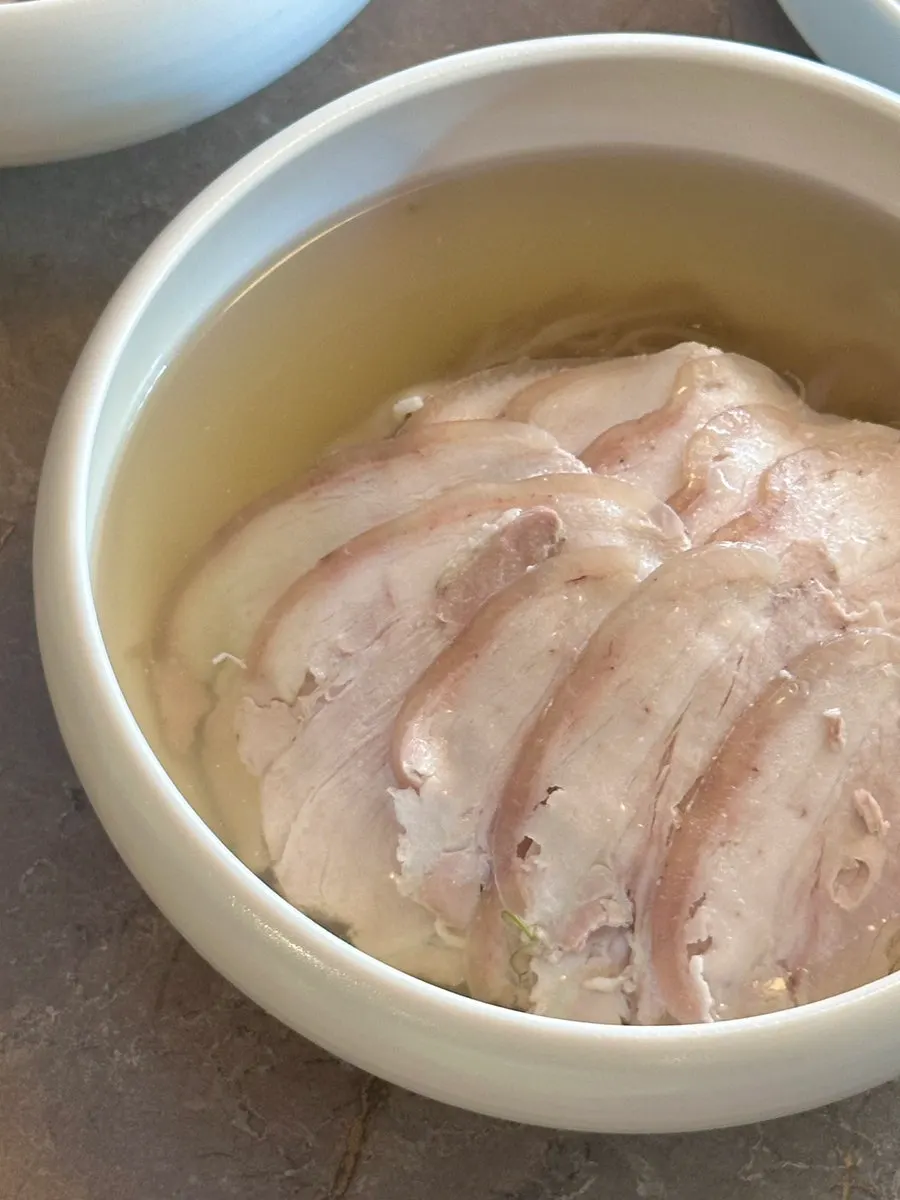맑은 곰탕과 평양냉면