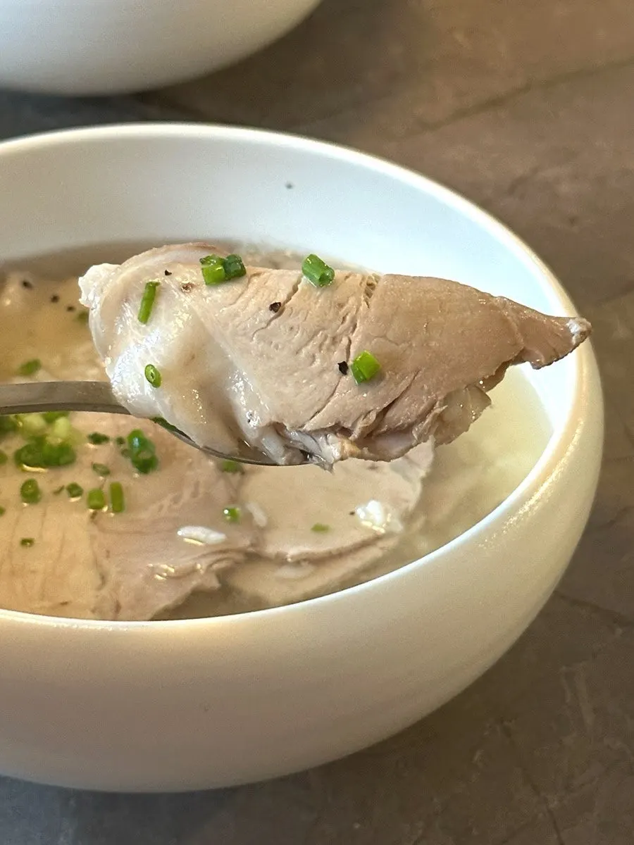 매콤한 돼지꼬리찜