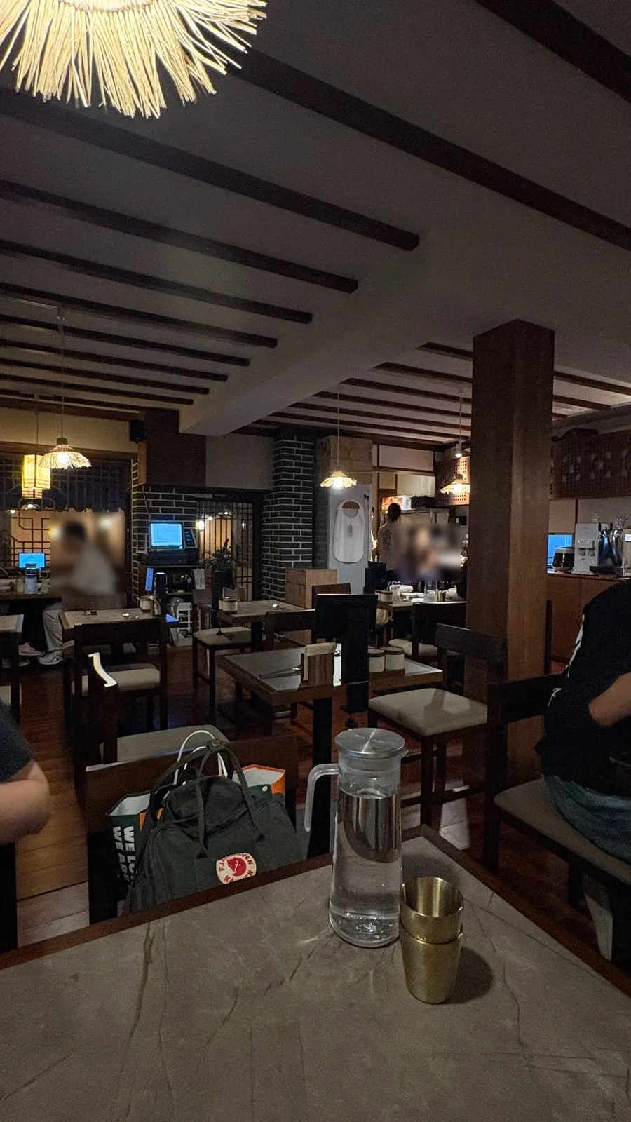 Clean interior atmosphere at Anok
