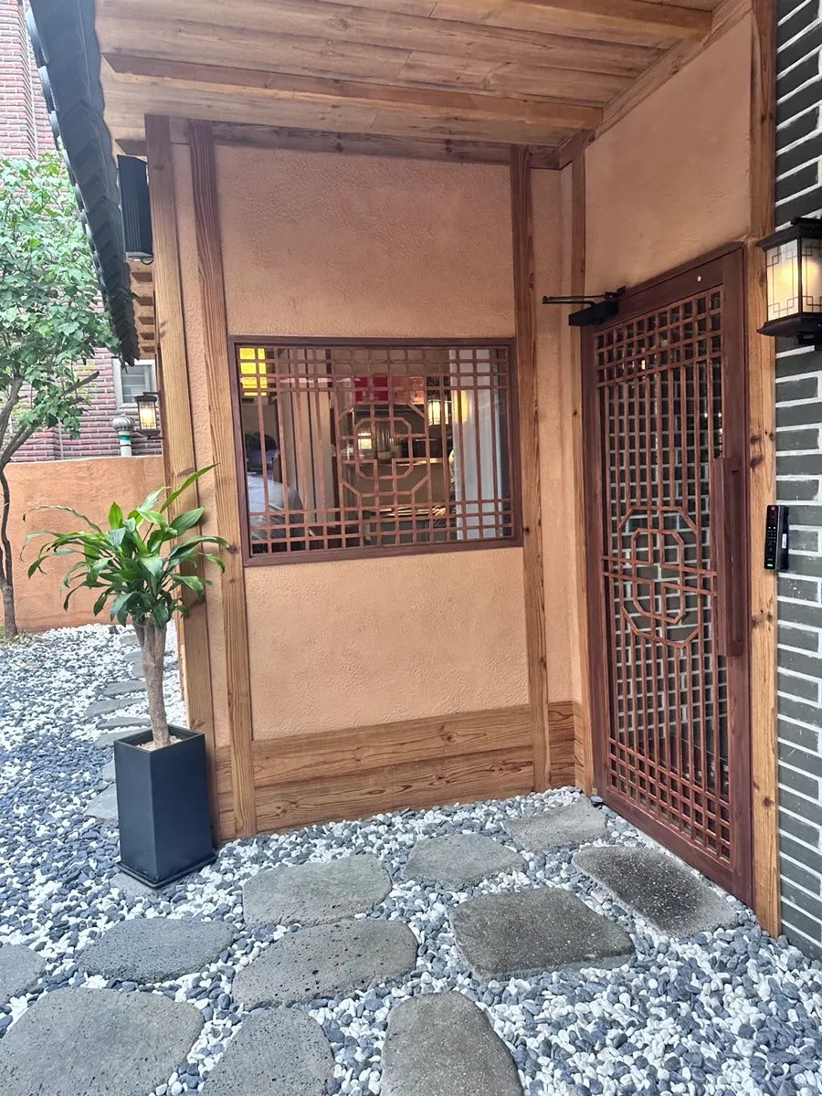 Anok restaurant information