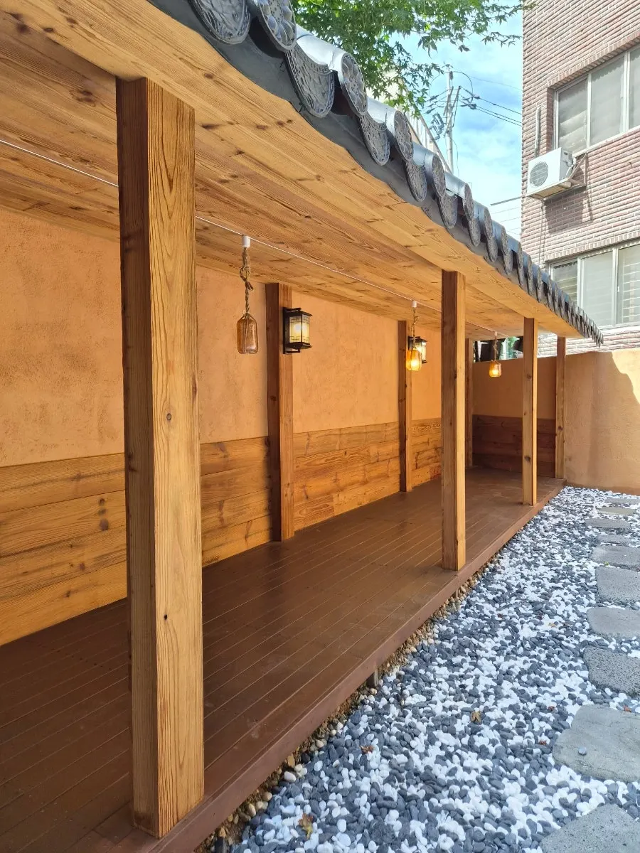 Anok’s hanok-style exterior