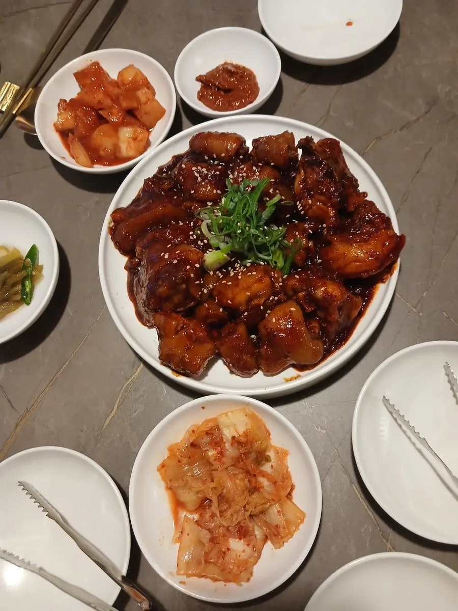 안옥 돼지꼬리찜 관련 사진