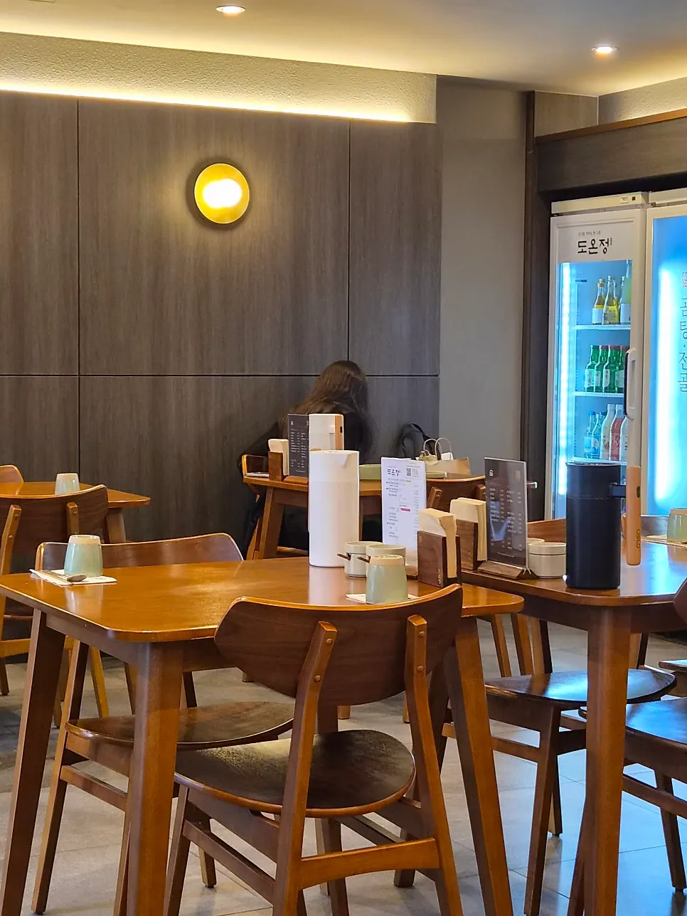도온정 홍대직영점 매장 내부