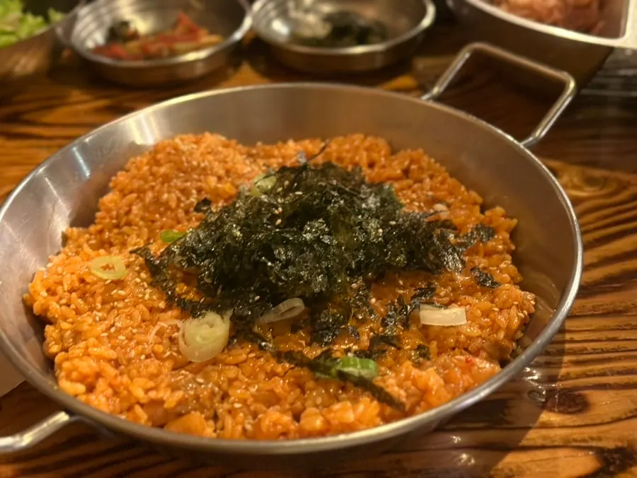 김가루 올린 깍뚝밥