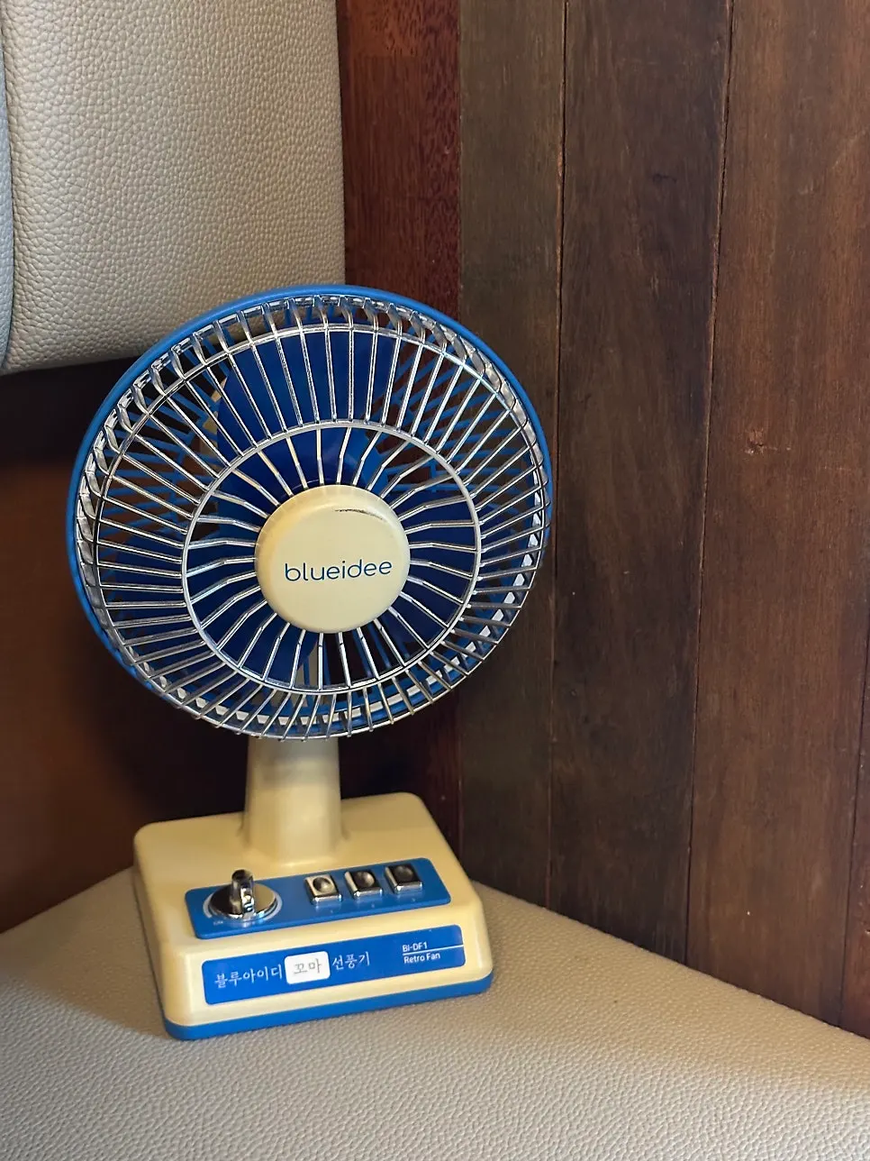 Retro decorative items inside the restaurant