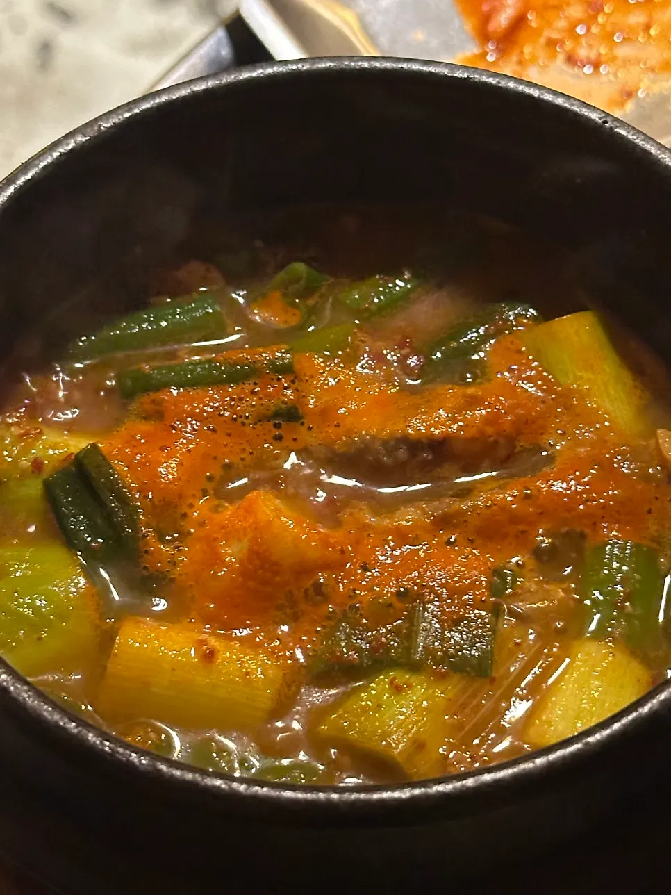 보글보글 끓는 찌개