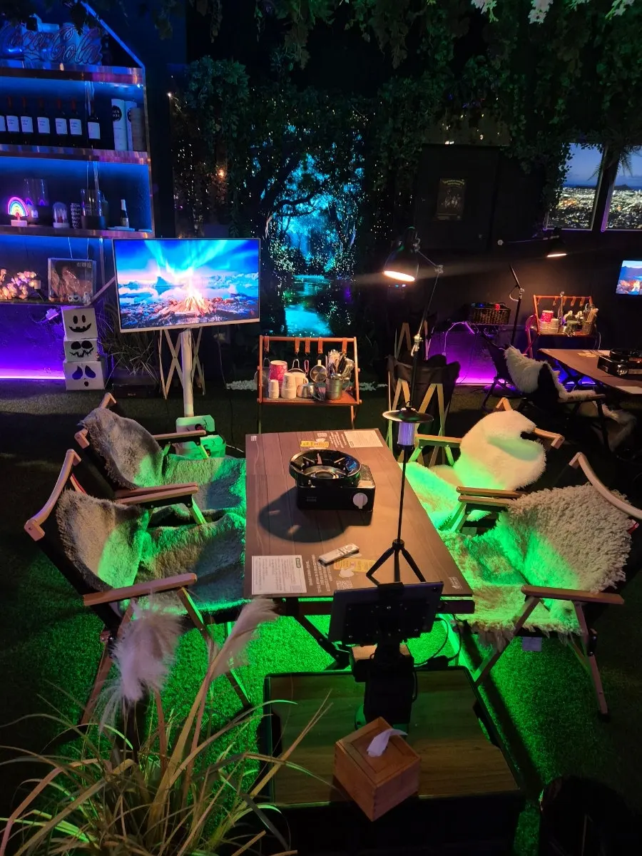 Hongdae indoor camping space to enjoy without equipment
