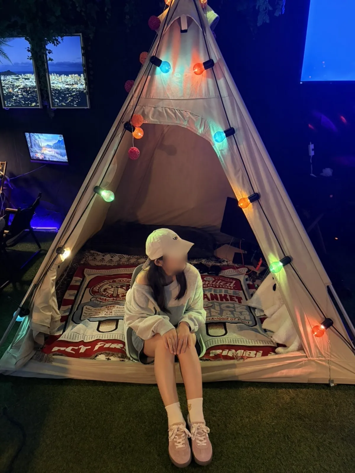 티에이지실내캠핑장 홍대본점 캠핑 분위기 실내 좌석