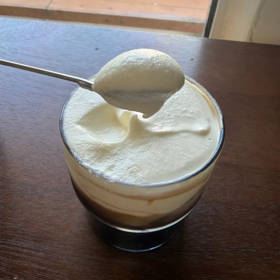 Einspänner topped with firm cream