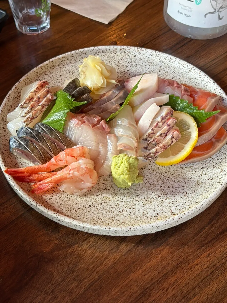 Plate of assorted moriawase sashimi at Hongdae Gonggam