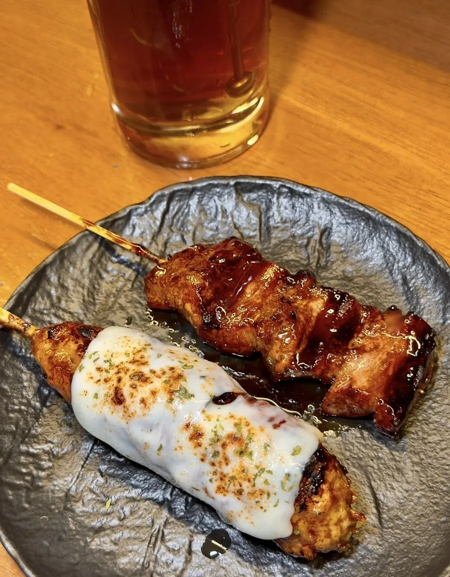 이베리코 꼬치와 치즈 츠쿠네