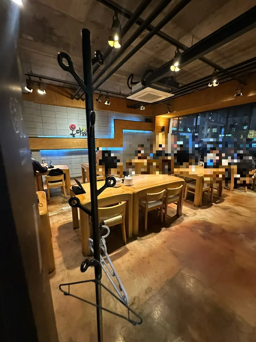 홍대입구역 근처 옹다래찜닭 1층 외관