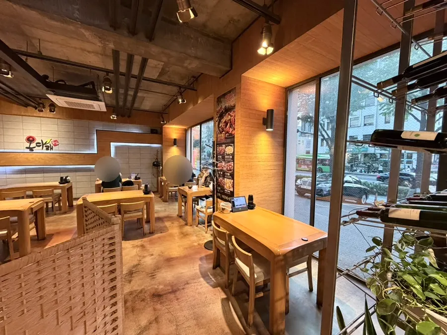 ภายในร้านที่มีไวน์