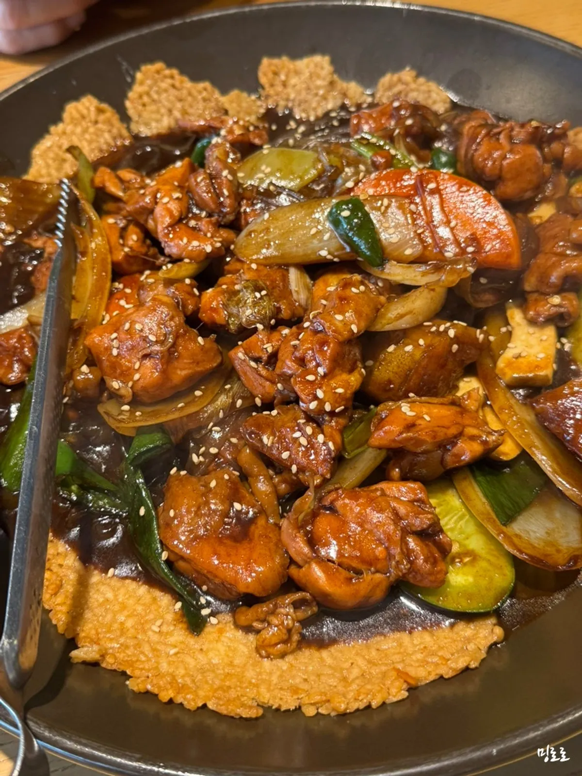 Full spread of the rich-sauced Ongdarae Jjimdak L size