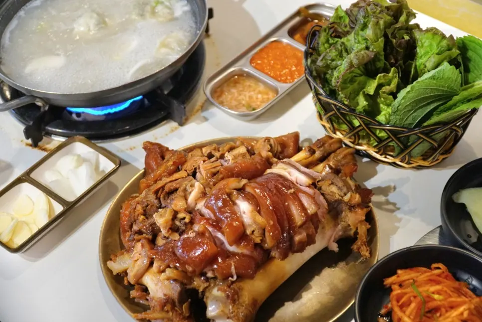 족발 대 사이즈 상차림