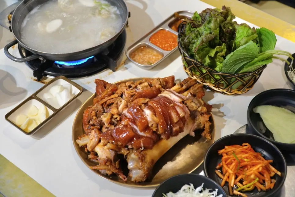 족발 대자와 생막걸리 주문 구성