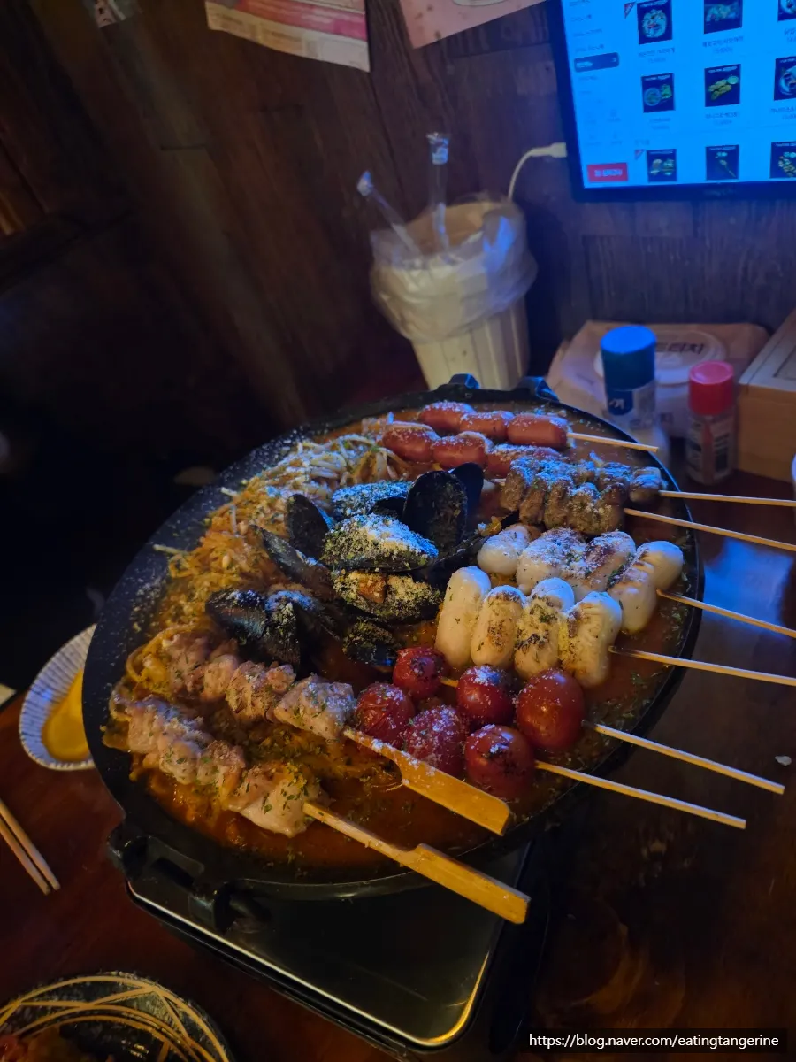 토마토 스파게티 위 쿠시노나베 꼬치