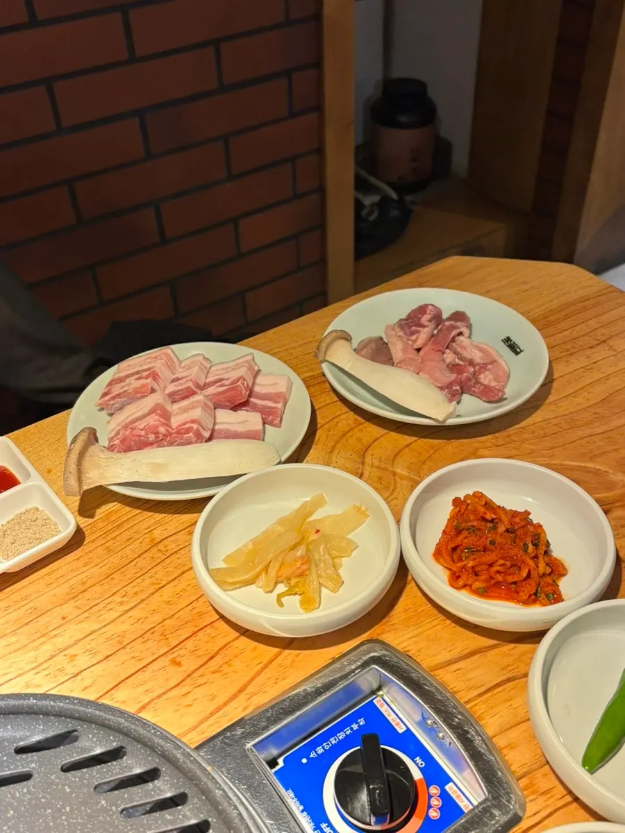 Meljeot dengan cili Cheongyang dan bawang putih
