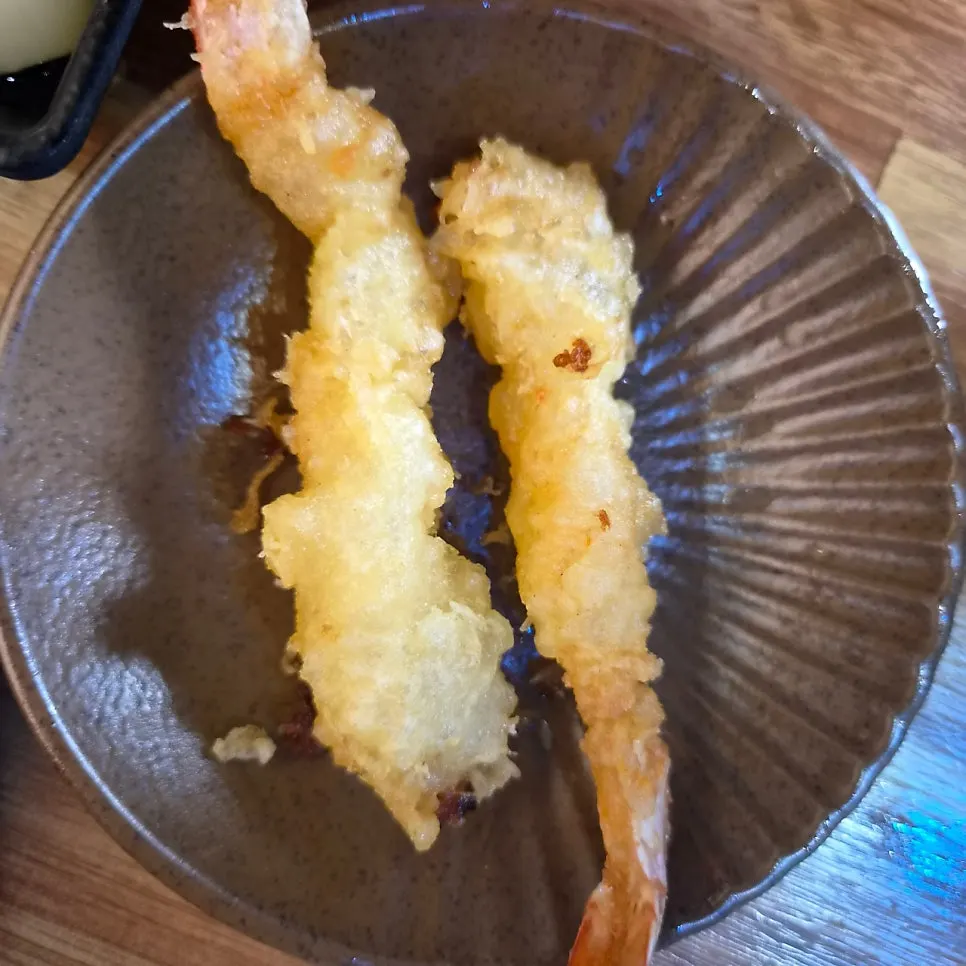 Side dishes served with the sushi set