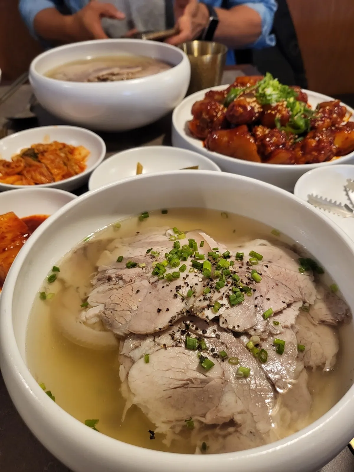 Lunch spread at Anok in Hongdae