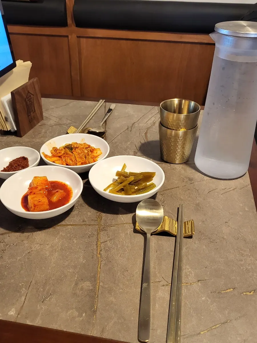 Crushed pepper and salt