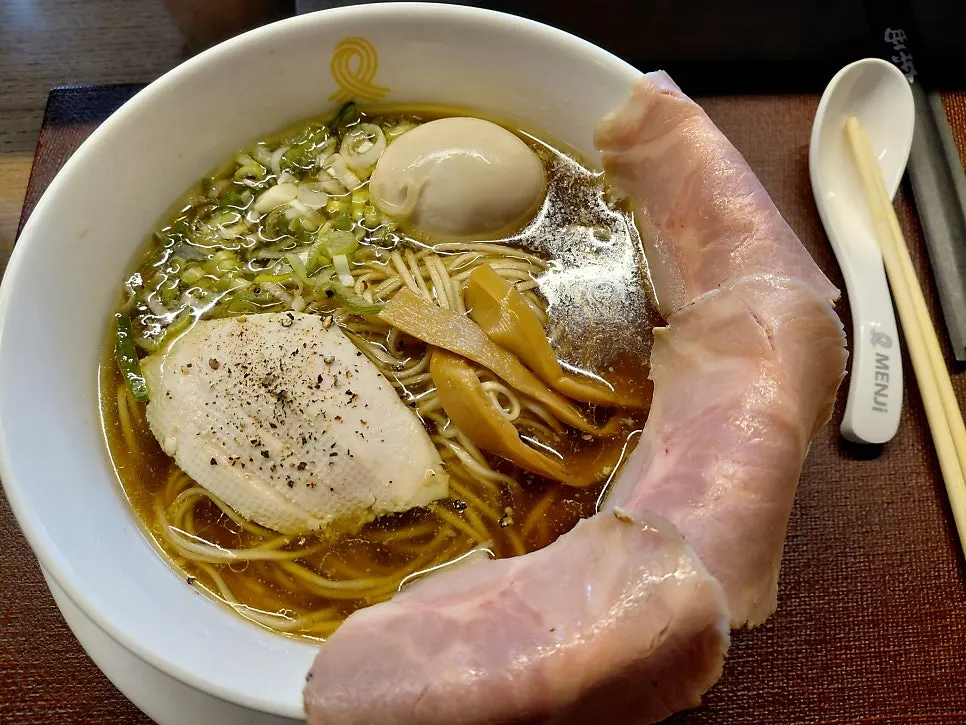 Ramen restaurant visited in Hongdae after the salon