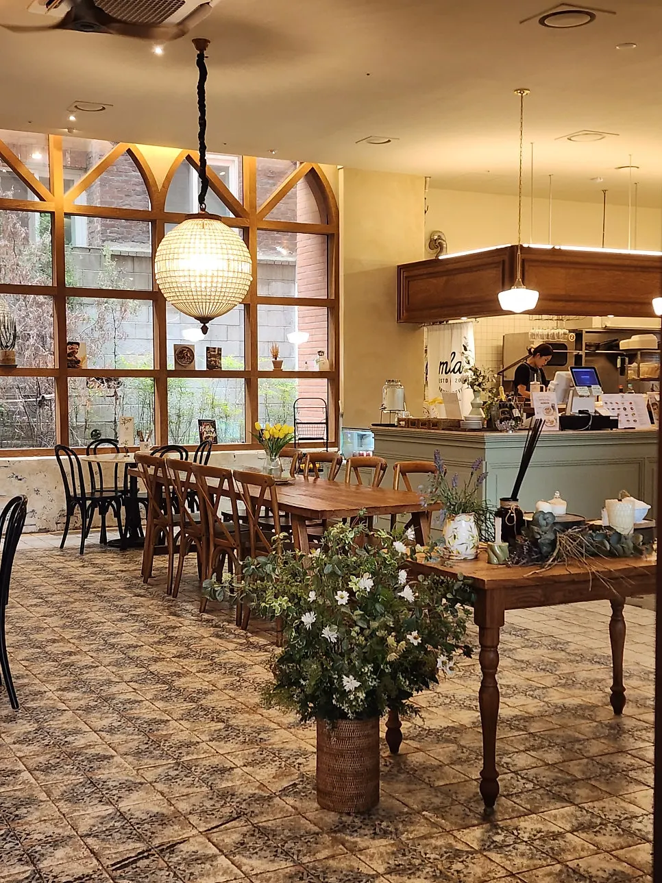 MELA弘大店の店内空間