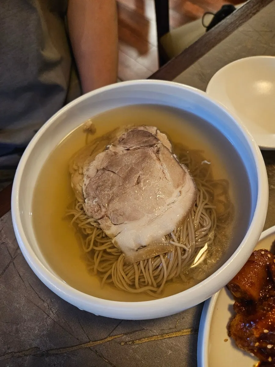Pyongyang naengmyeon ordered at Anok