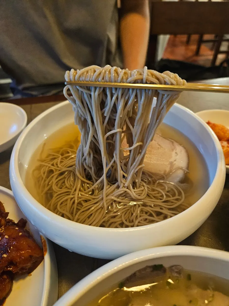 Pyongyang naengmyeon with buckwheat noodles and meat