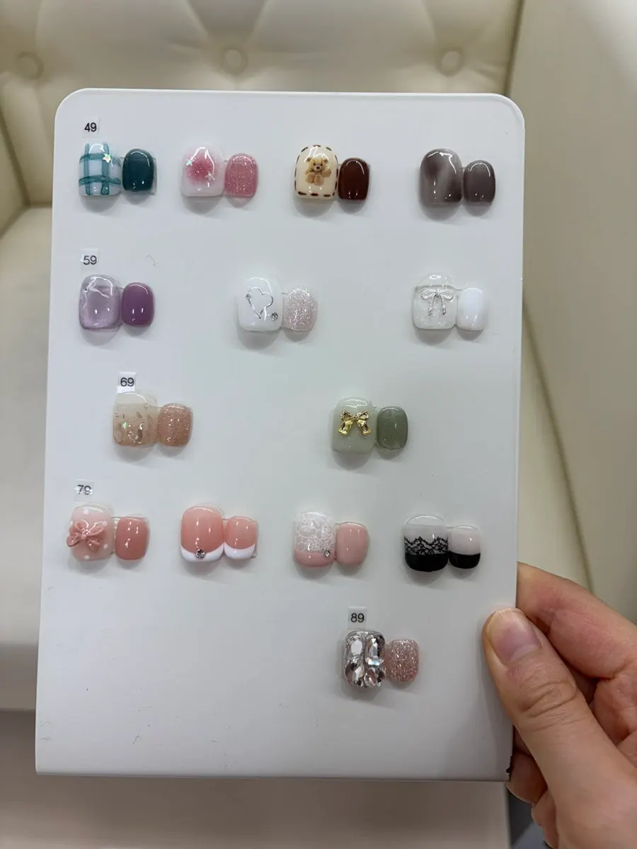 Marble and black-and-white sample nails