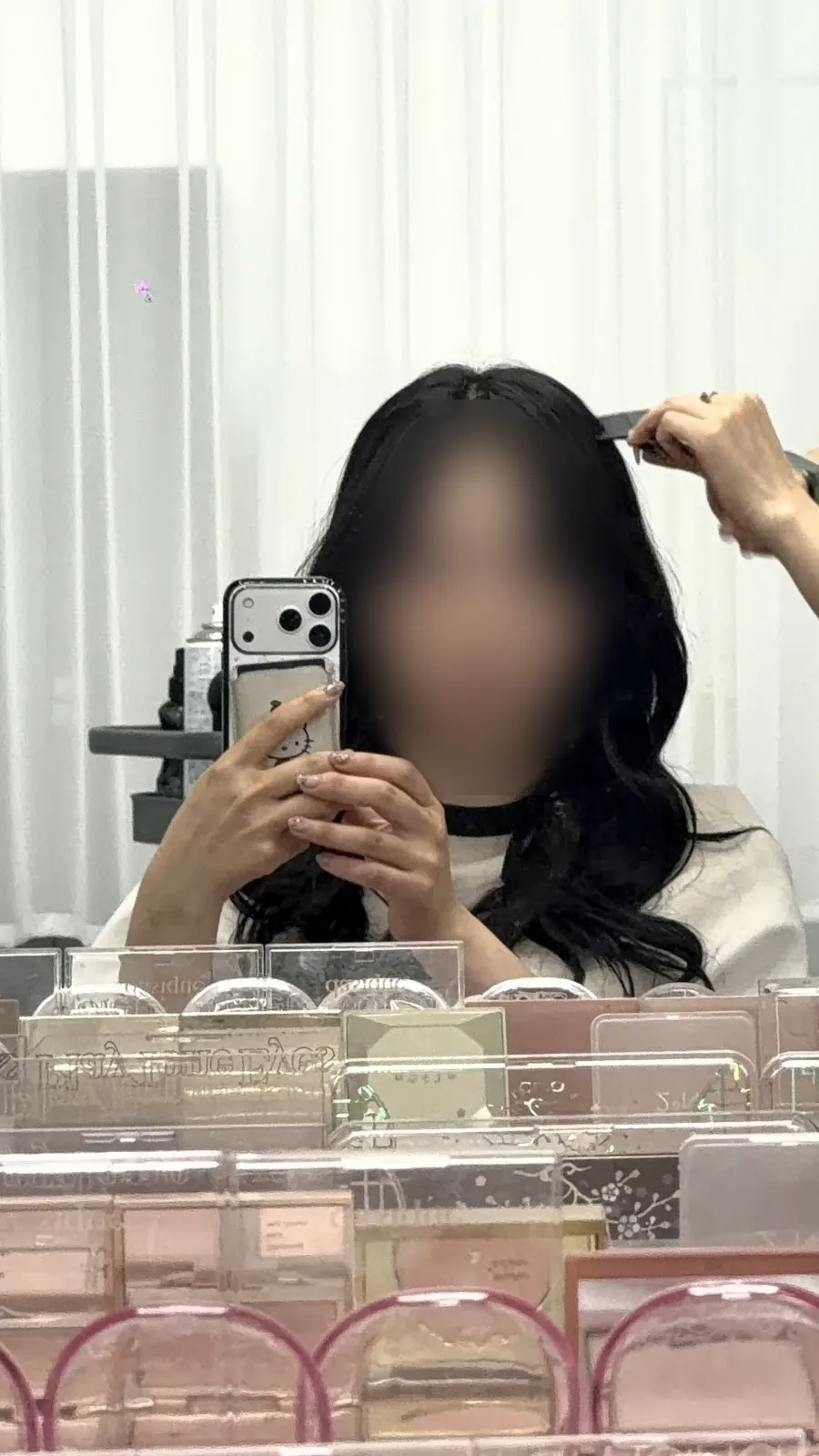 Full look with natural makeup and wave hairstyle
