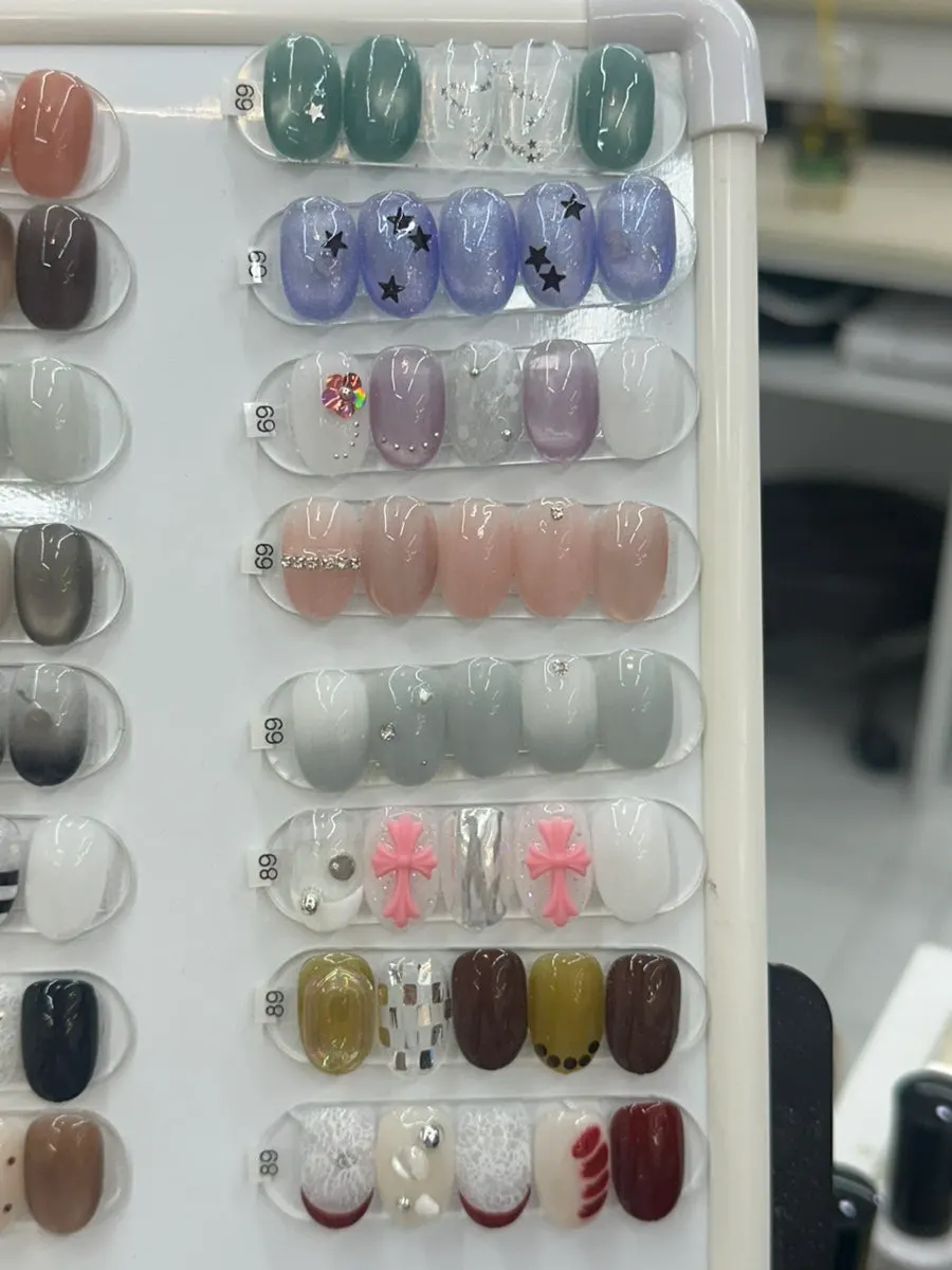 Autumn-inspired nail art board