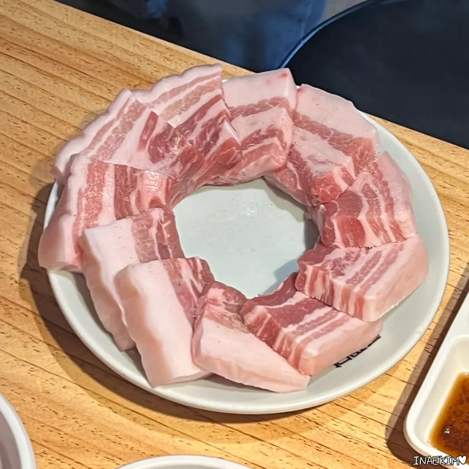 Order of ogyeopsal and pork skin