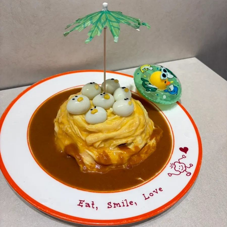 Chongchongchong rubber duck omurice table setting