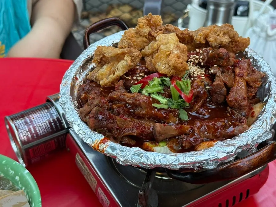 홍대 닭발 포차 관련 사진