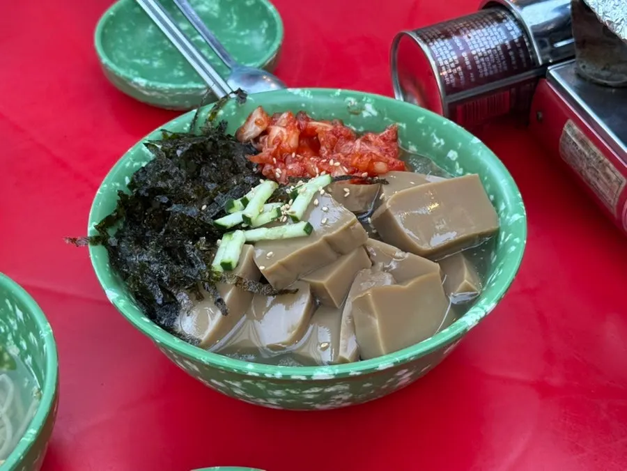 살얼음 묵사발 메뉴 사진