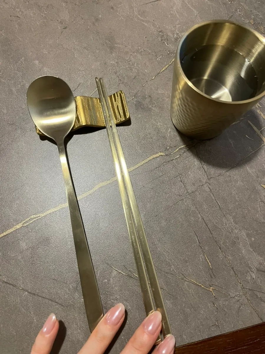 갈치속젓과 김치 반찬 구성
