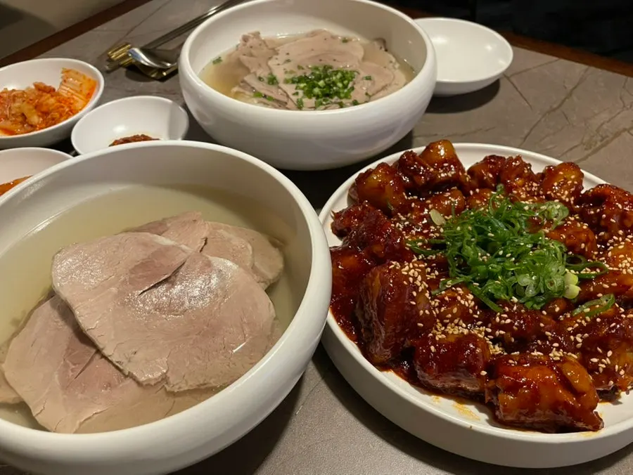 평양냉면과 곰탕 돼지꼬리찜 조합