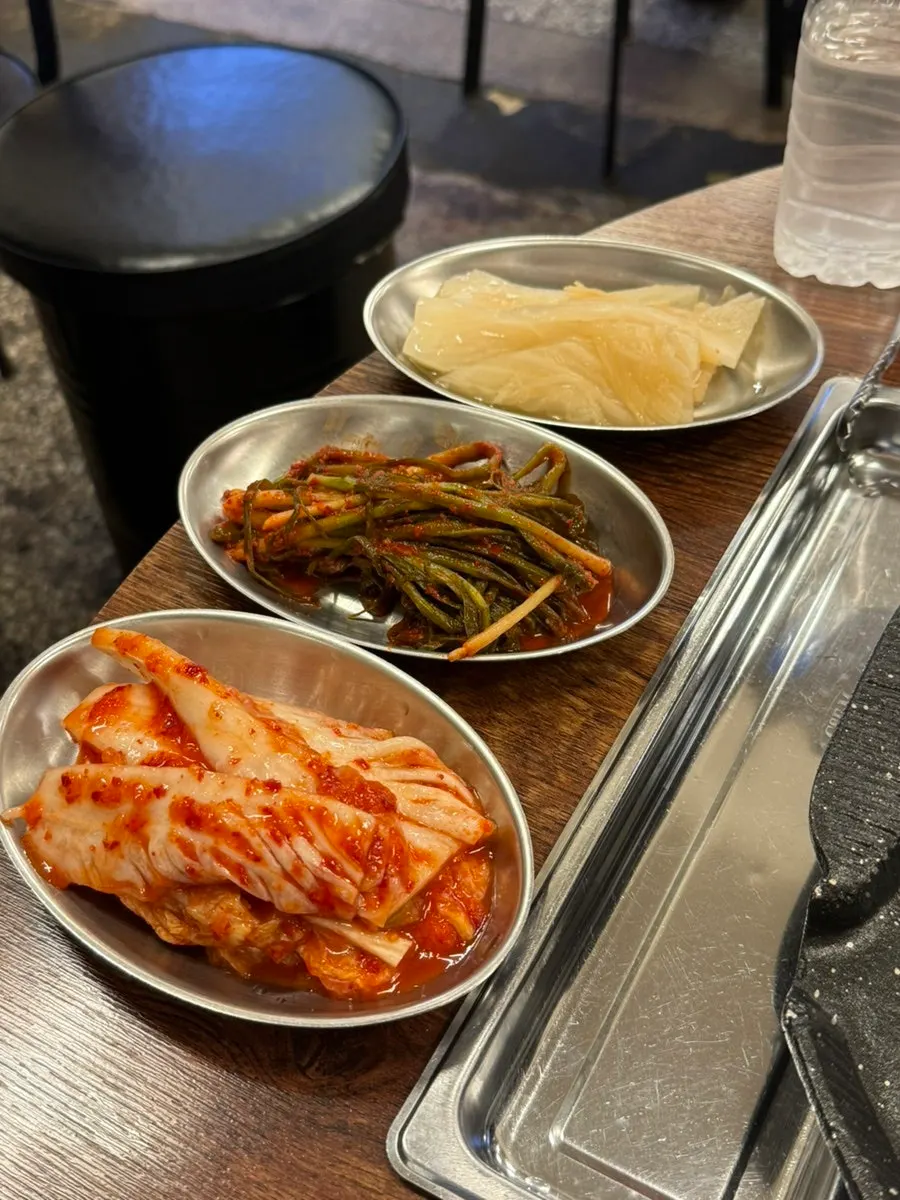 냉동삼겹살과 통삼겹살 메뉴 관련 사진