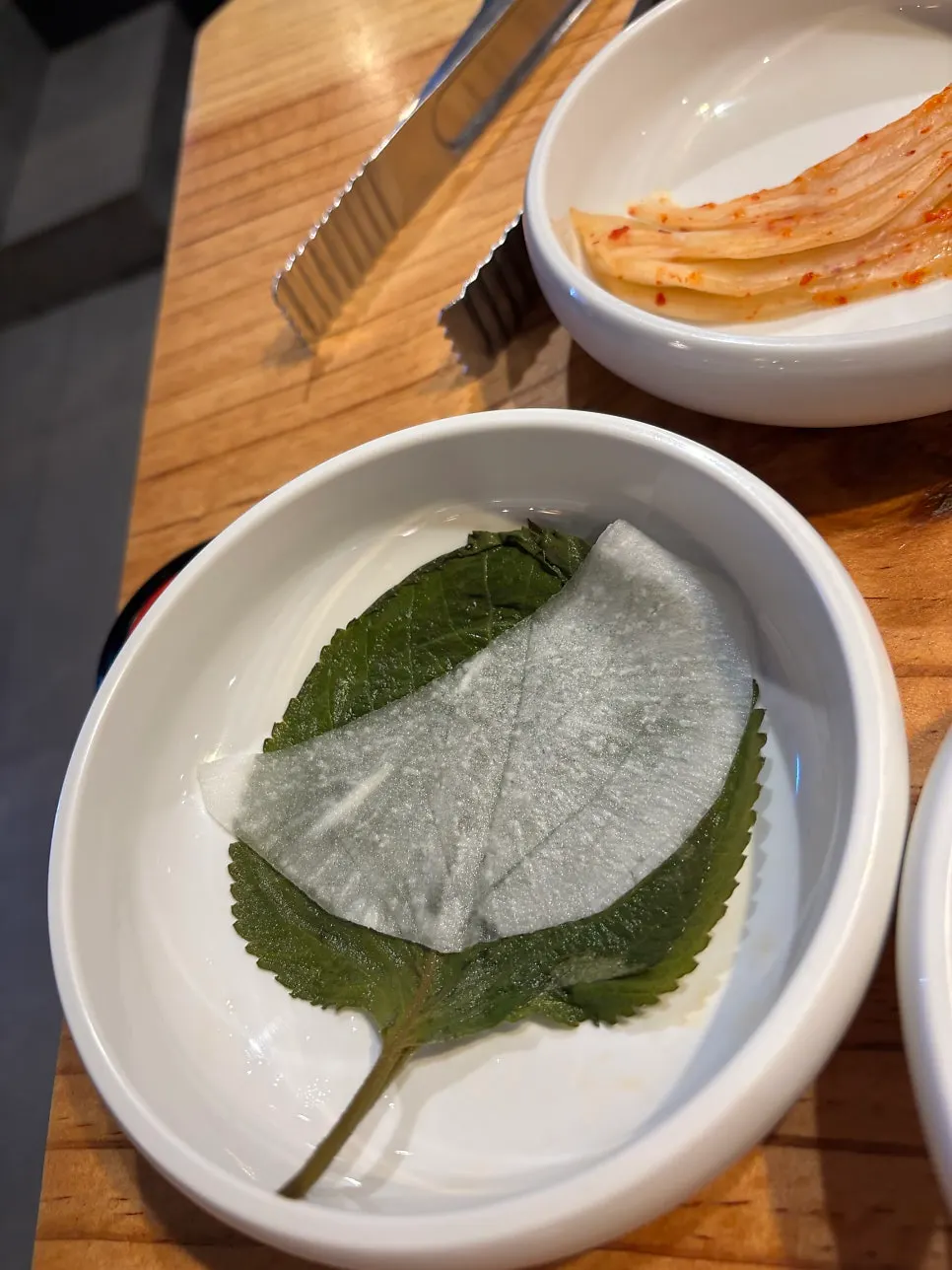 종류별 장아찌 반찬 접시