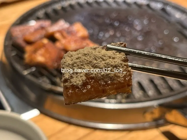 쫀득하고 겉은 바삭한 돼지껍데기