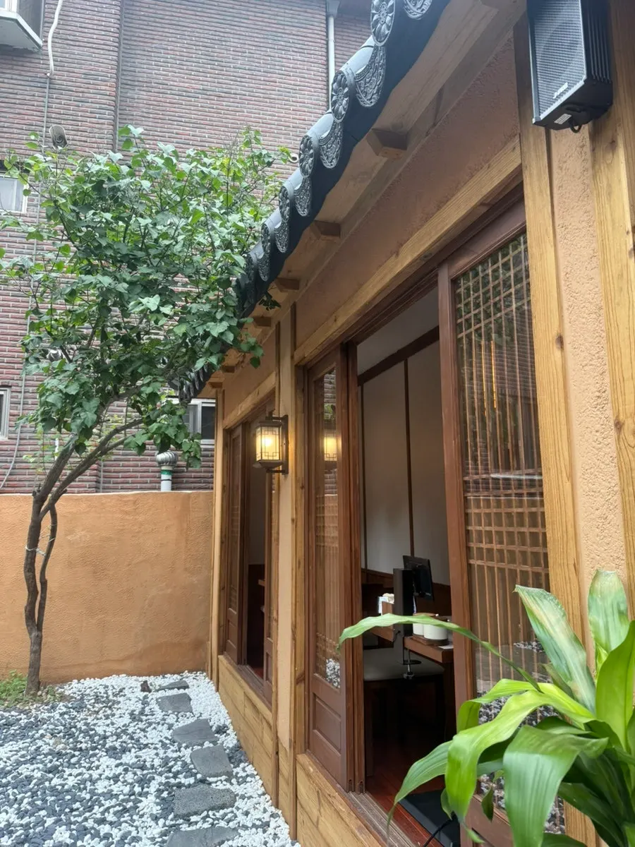 Visit to Anok in Hongdae