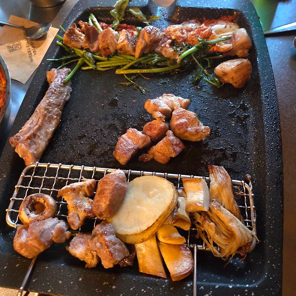 Thick grilled Korean pork rib meat and pork neck