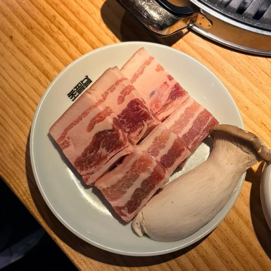 Plate of raw signature salted ogyeopsal