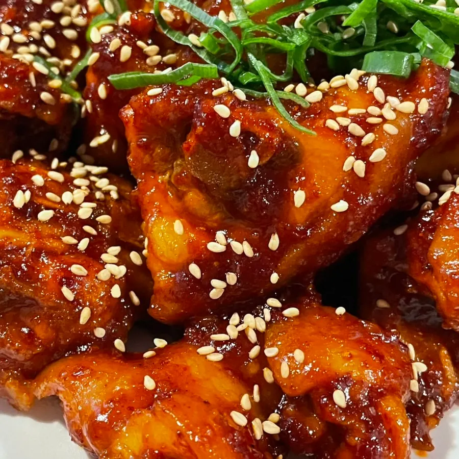 Anok's spicy pork tail jjim