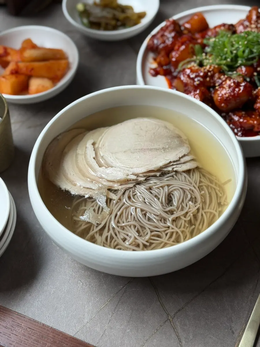 Classic Pyongyang naengmyeon ordered at Anok