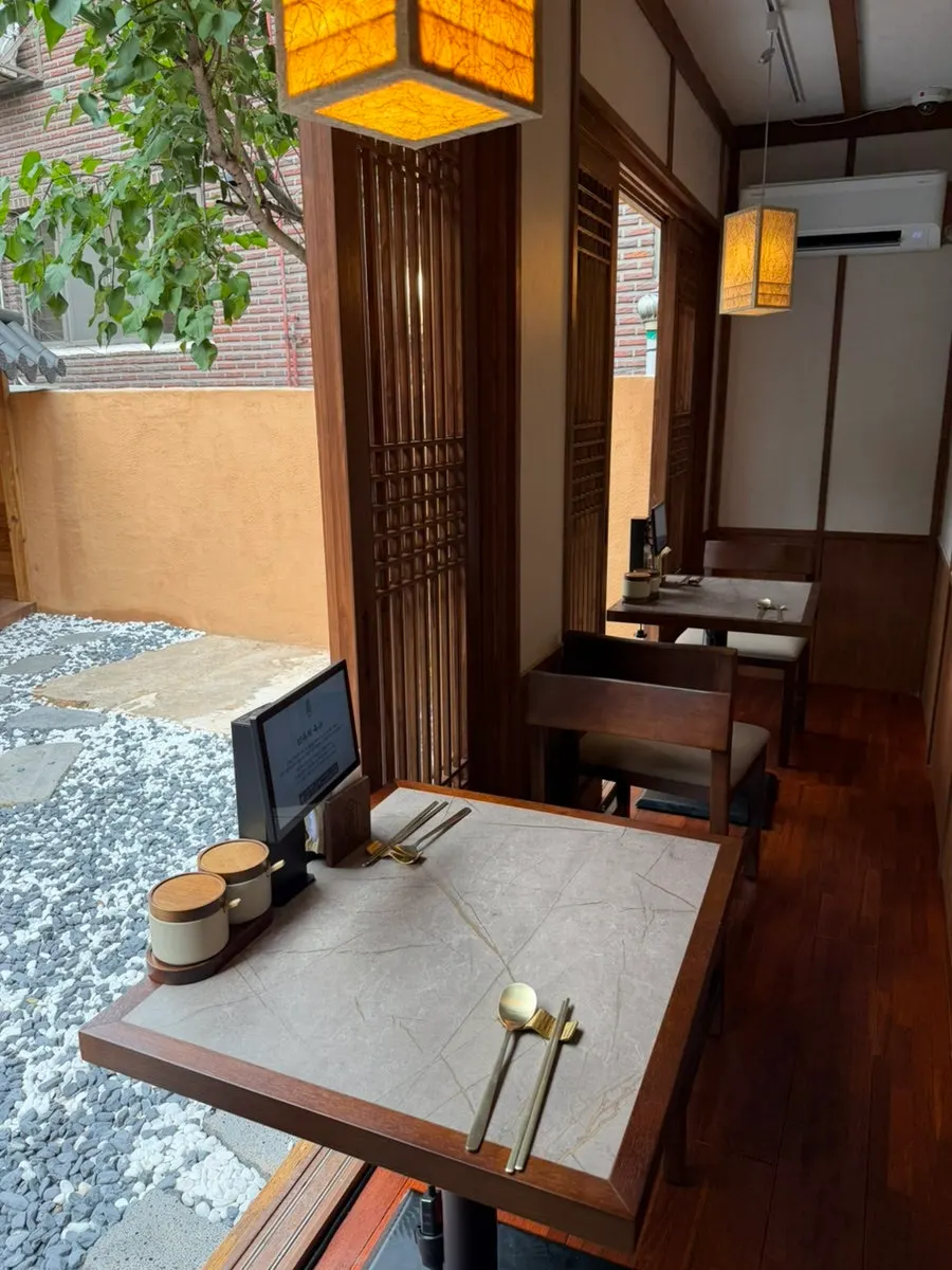 A calm hanok dining setting in Hongdae