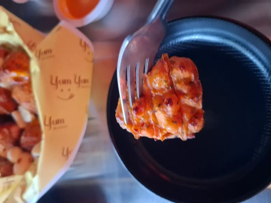 Nearly empty plate of Gogunebasak boneless chicken