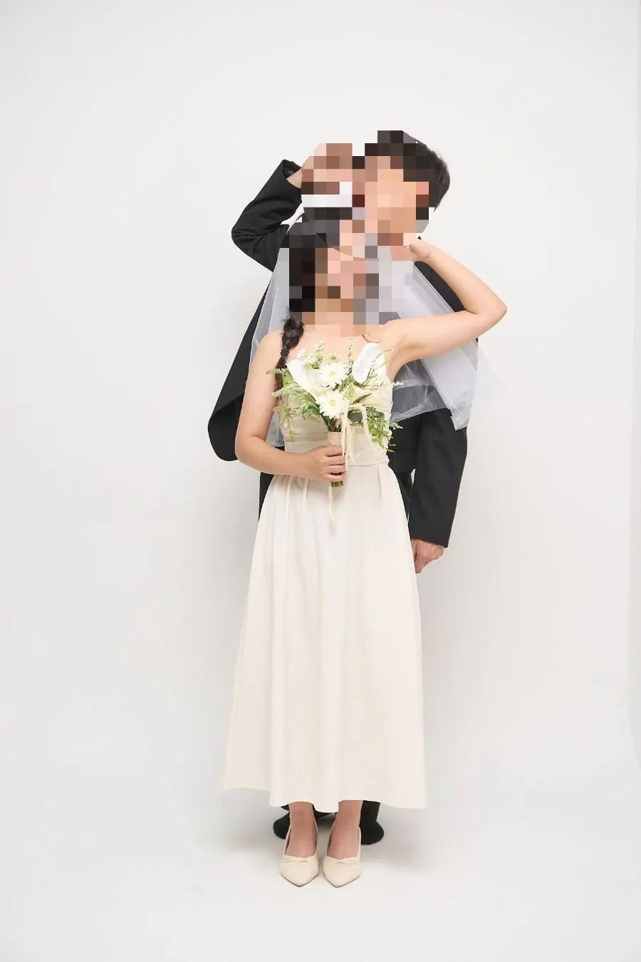 Result from the self-wedding pose practice shoot