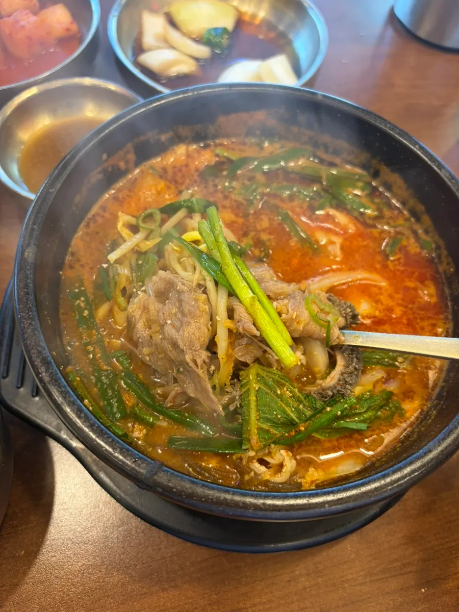육전국밥 서교점 방문 사진
